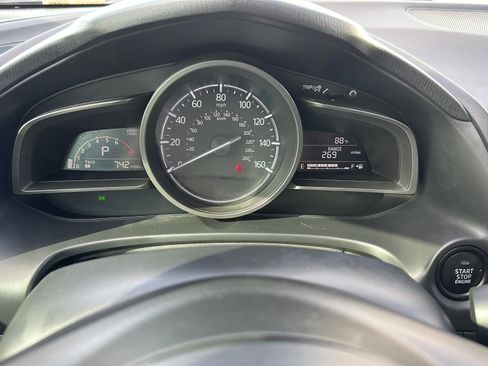 Used 2017 MAZDA MAZDA3 Touring FWD image 16