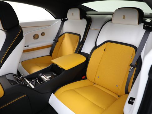 Certified 2025 Rolls-Royce Spectre Black Badge image 16