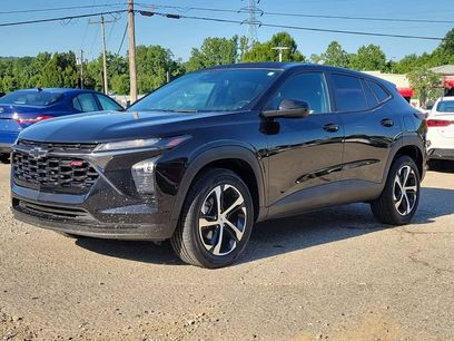 Used 2025 Chevrolet Trax RS w/ Driver Confidence Package