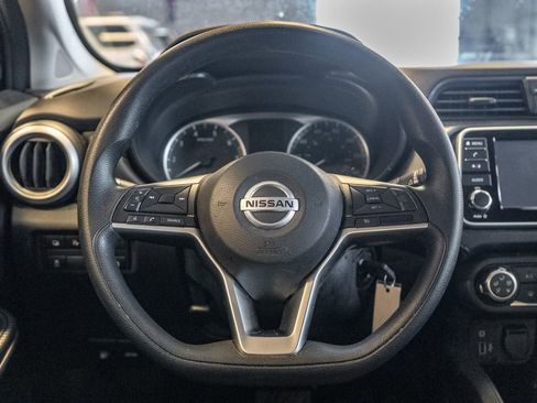 Used 2022 Nissan Versa S image 15