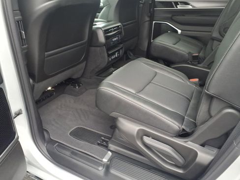 New 2026 Jeep Grand Wagoneer Limited AWD/4WD image 10