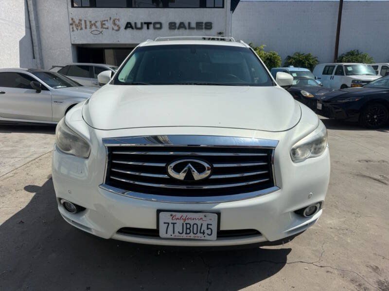 Used 2013 INFINITI JX35 AWD w/ Premium Pkg image 2