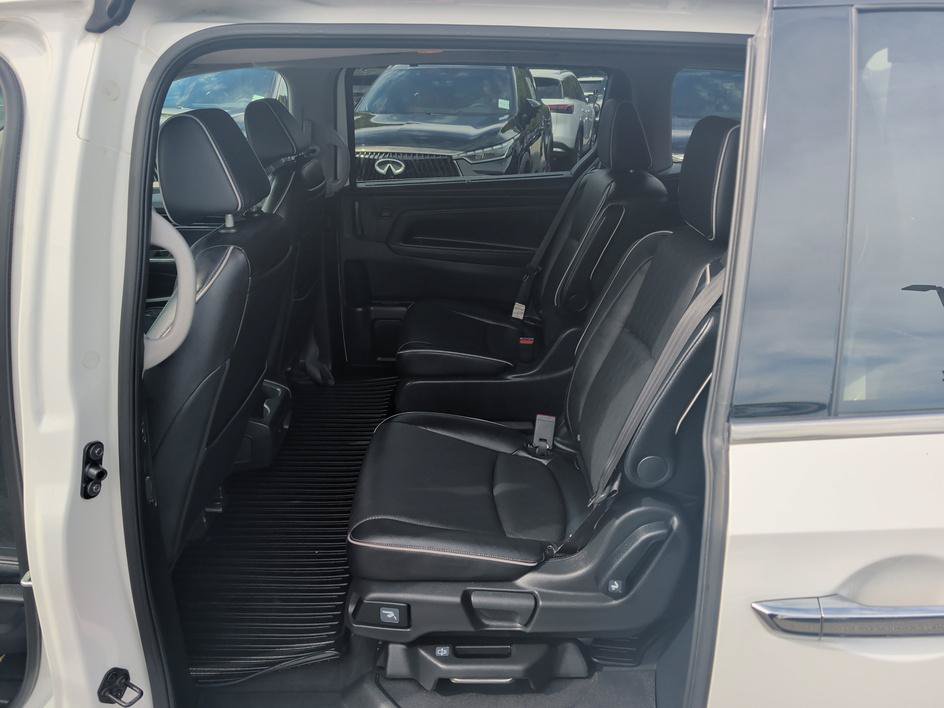 Used 2022 Honda Odyssey Elite image 9