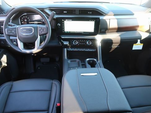 New 2026 GMC Sierra 3500 Denali w/ Denali Reserve Package image 6