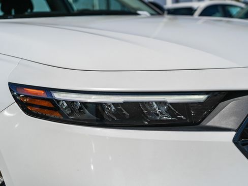 Used 2025 Honda Accord SE image 2
