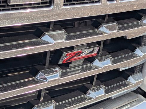 Used 2020 Chevrolet Silverado 2500 LTZ w/ LTZ Plus Package image 5