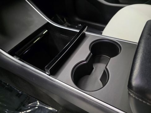 Used 2020 Tesla Model Y Performance image 22