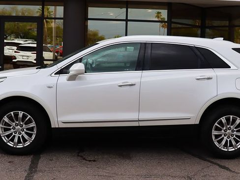Used 2017 Cadillac XT5 FWD image 8