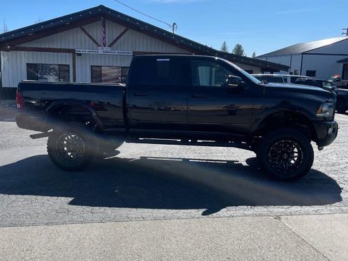 Used 2015 RAM 2500 Laramie w/ Black Appearance Group AWD/4WD image 6