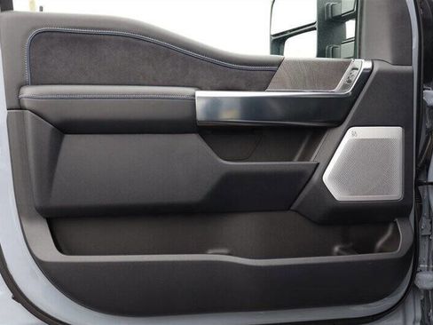 Used 2025 Ford F350 Platinum image 13