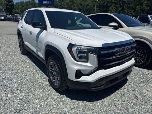 Used 2026 GMC Terrain Elevation FWD image 2