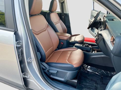 Used 2023 Ford Maverick Lariat w/ Lariat Luxury Package AWD/4WD image 28