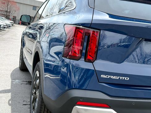 New 2026 Kia Sorento S w/ S Panoramic Sunroof Package AWD/4WD image 6