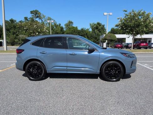 Used 2023 Ford Escape ST-Line Elite AWD/4WD image 3