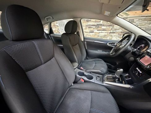 Used 2018 Nissan Sentra SR w/ SR Midnight Edition Package image 29