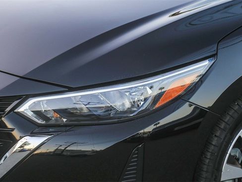 Certified 2024 Nissan Sentra SV w/ SV Premium Package image 4