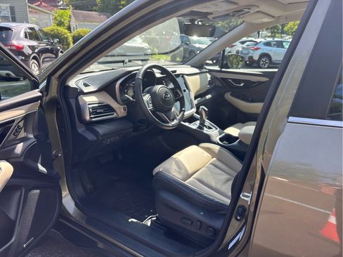 Used 2024 Subaru Outback Limited AWD/4WD image 23