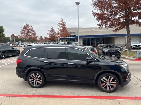 Used 2016 Honda Pilot Touring image 5