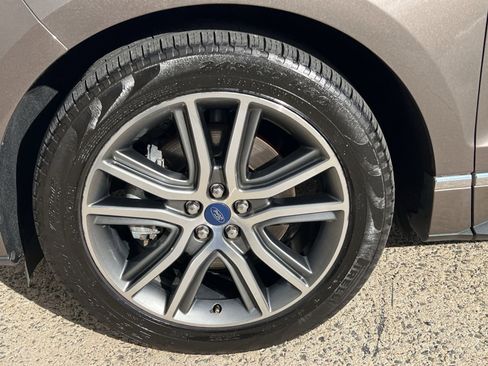 Used 2019 Ford Edge Titanium w/ Equipment Group 301A image 12