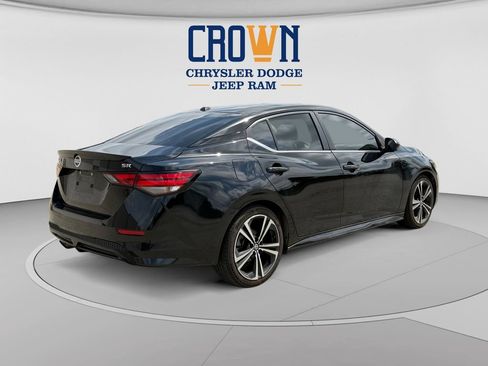 Used 2023 Nissan Sentra SR w/ Trunk Package FWD image 3