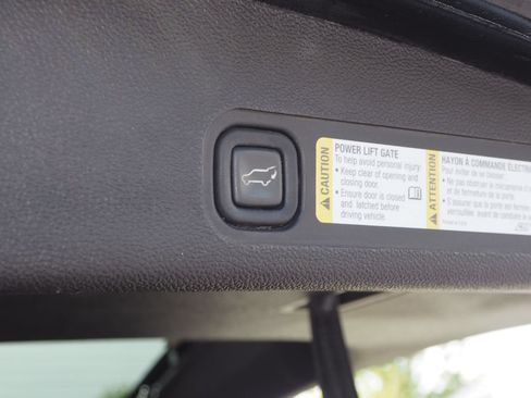 Used 2008 Cadillac Escalade AWD image 21
