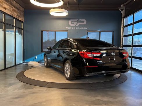 Used 2018 Honda Accord LX image 5