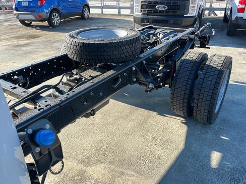 New 2026 Ford F550 4x4 Supercab Super Duty image 19