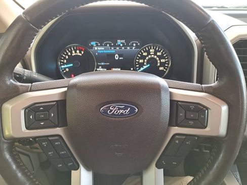 Used 2018 Ford F150 Lariat AWD/4WD image 9