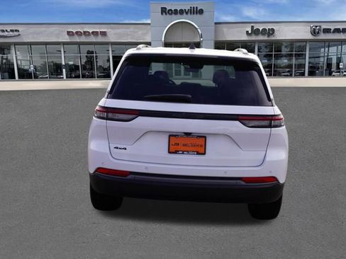 New 2026 Jeep Grand Cherokee Limited w/ Limited Altitude Package AWD/4WD image 6