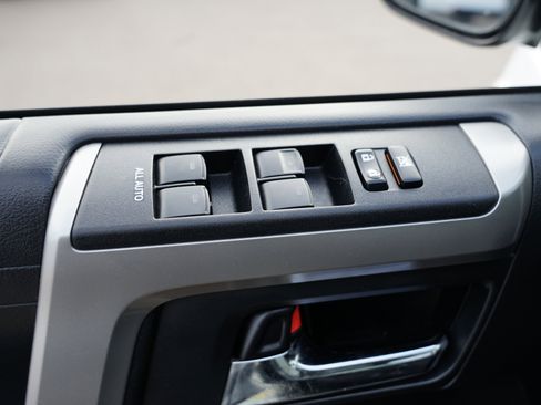 Used 2020 Toyota 4Runner SR5 Premium image 17