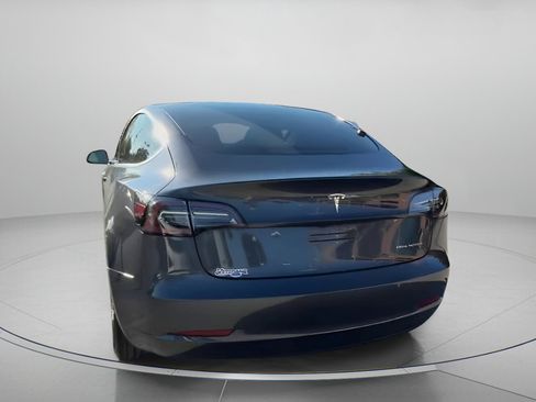 Used 2018 Tesla Model 3 Long Range image 23
