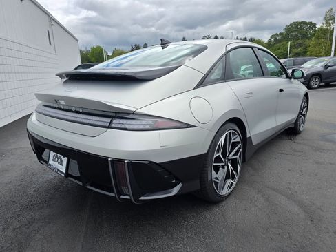 New 2025 Hyundai Ioniq 6 SEL image 4