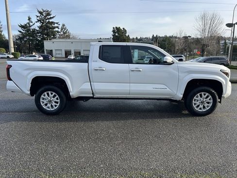 New 2026 Toyota Tacoma SR5 image 4
