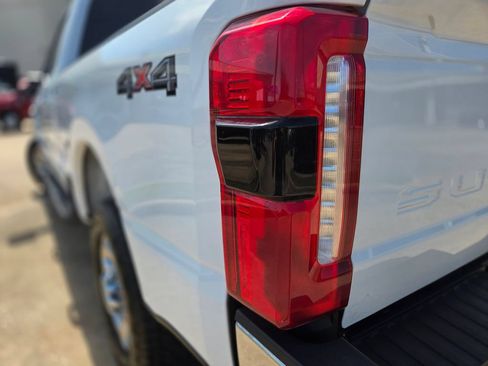 Used 2024 Ford F250 Lariat w/ Chrome Package AWD/4WD image 32