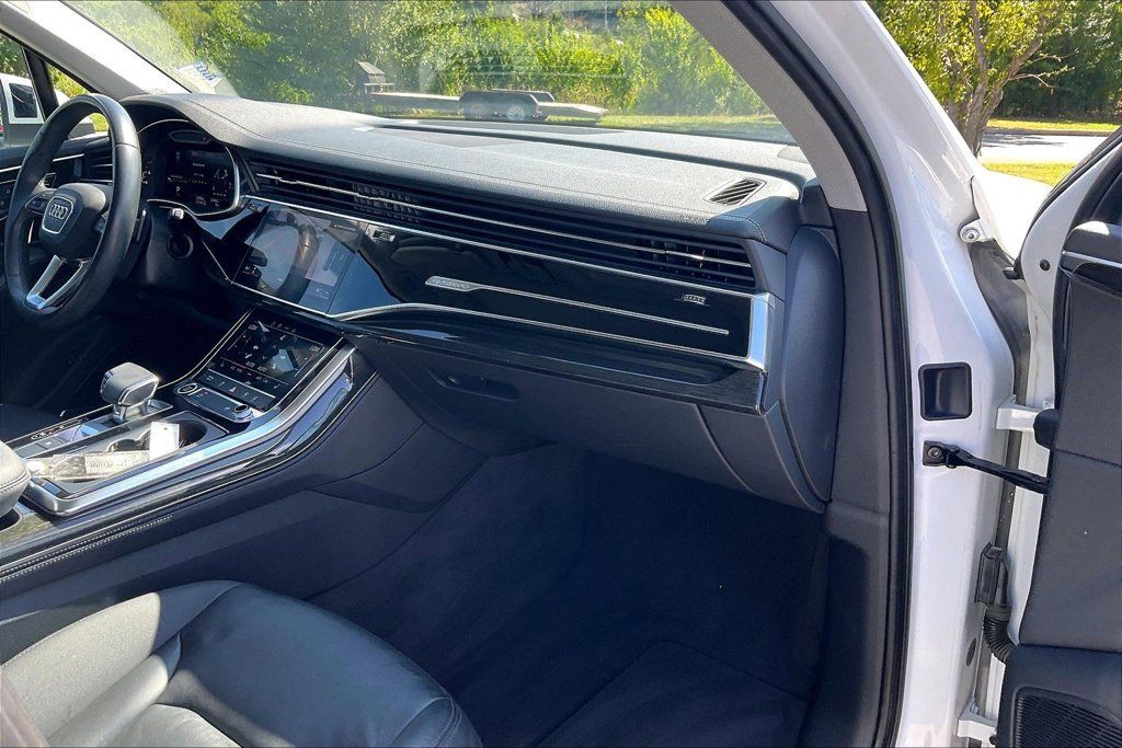 Used 2023 Audi Q7 3.0T Premium Plus AWD/4WD image 13