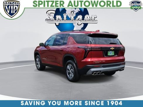 Used 2024 Chevrolet Traverse LT w/ LPO, Floor Liner Package AWD/4WD image 6