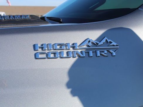 Used 2025 Chevrolet Silverado 2500 High Country w/ Technology Package image 14