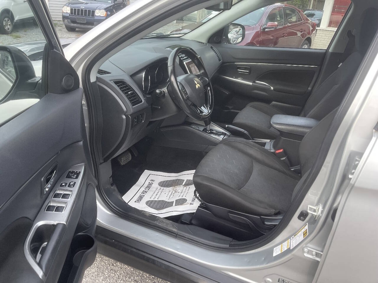 Used 2020 Mitsubishi Outlander Sport SE FWD image 11