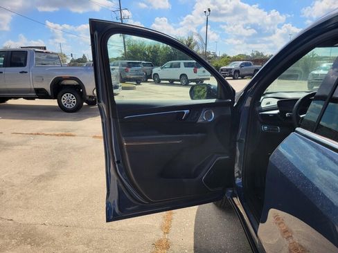 New 2026 Buick Enclave Avenir w/ Super Cruise Package image 13