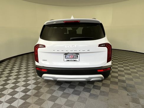 Used 2022 Kia Telluride EX image 4