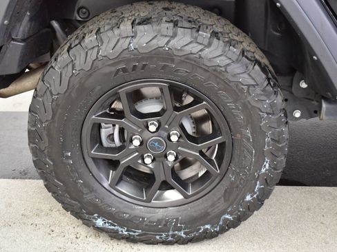 Used 2024 Jeep Wrangler Unlimited AWD/4WD image 38
