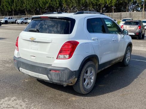Used 2016 Chevrolet Trax LT w/ LT Convenience Package image 2
