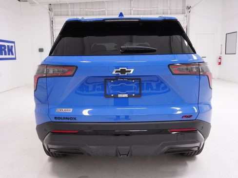 New 2026 Chevrolet Equinox RS w/ Convenience Package III FWD image 6