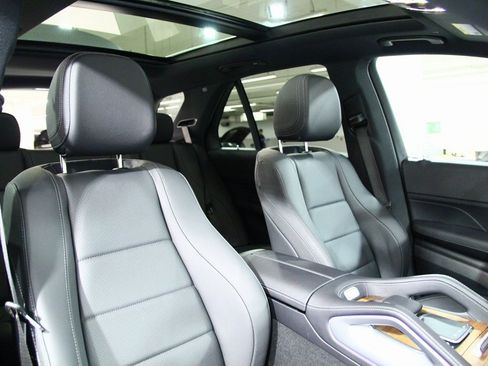 Used 2025 Mercedes-Benz GLE 350 4MATIC image 25