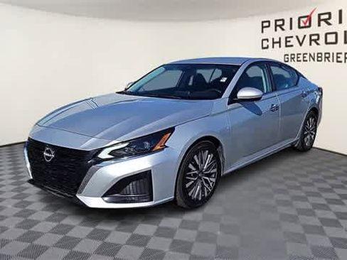 Used 2023 Nissan Altima 2.5 SV image 4