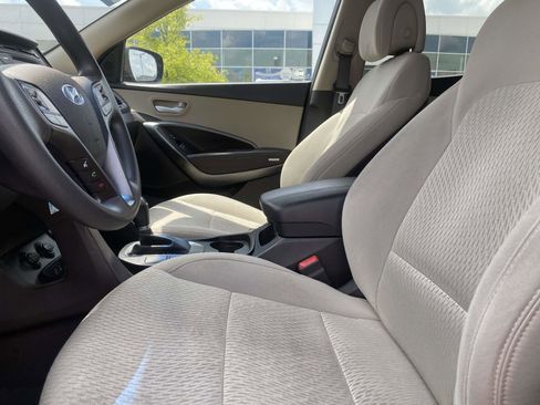 Used 2017 Hyundai Santa Fe Sport FWD image 13