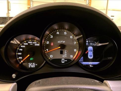 Used 2022 Porsche 718 Cayman GT4 RWD image 19
