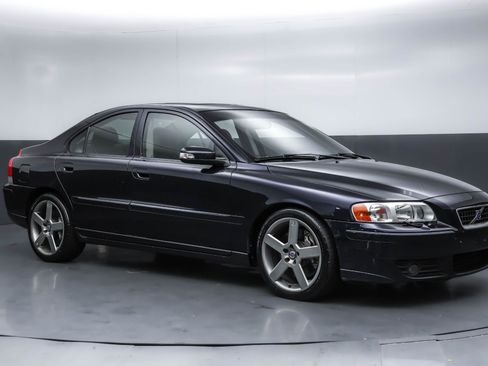 Used 2007 Volvo S60 R AWD/4WD image 4