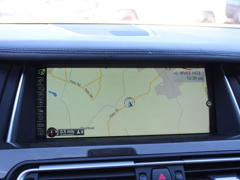 Used 2013 BMW 740Li image 23