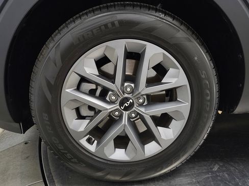 Used 2025 Kia Telluride LX FWD image 12
